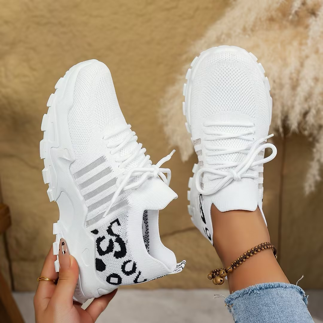 Maica | Women's Chunky Lace-Up Low-Top Trainer