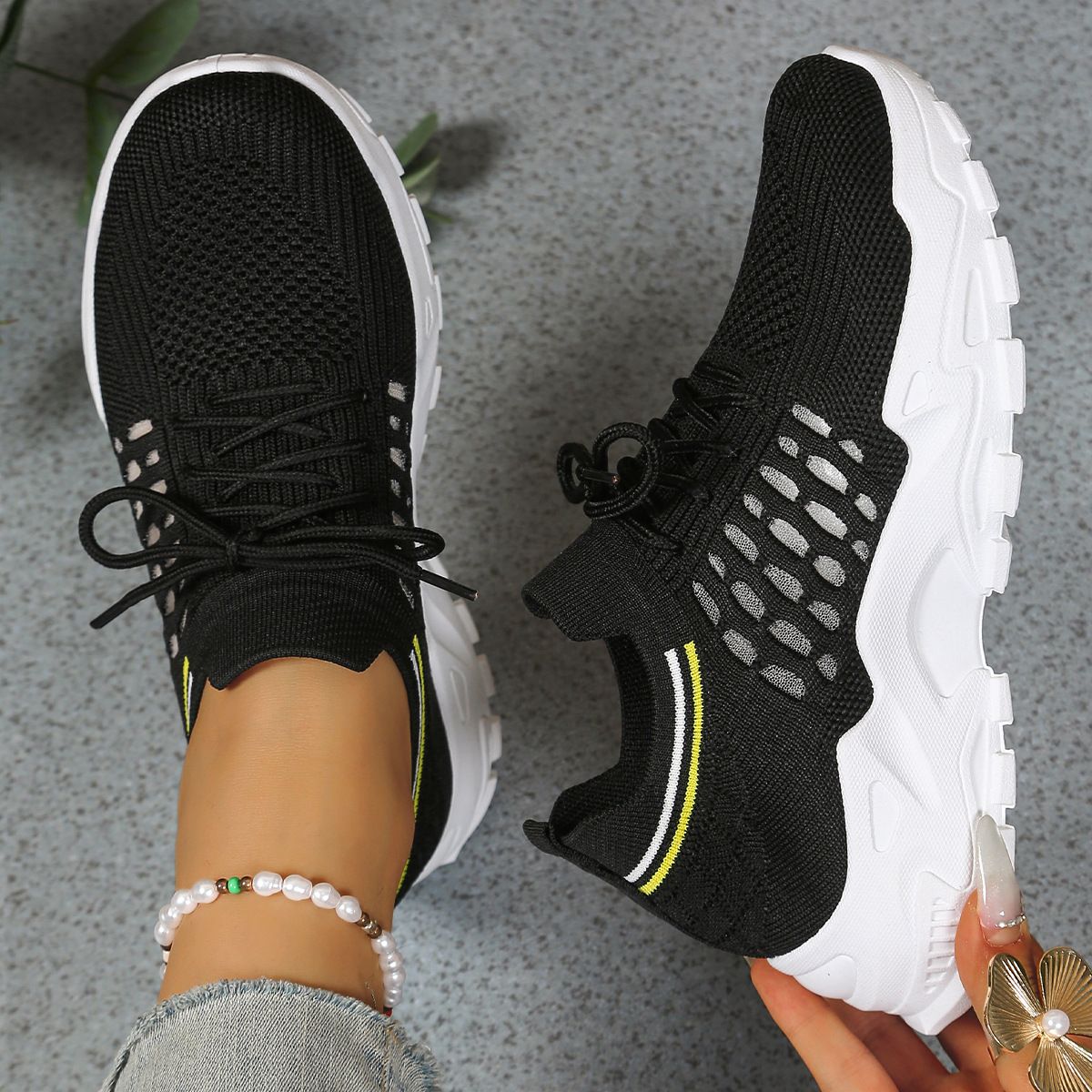 Maica | Women's Chunky Lace-Up Low-Top Trainer