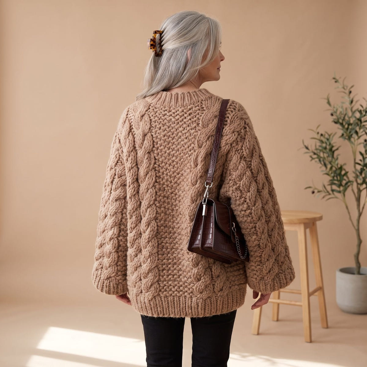 Delia | Women's Oversized Chunky Crew Neck Cable Knit Pullover Sweater